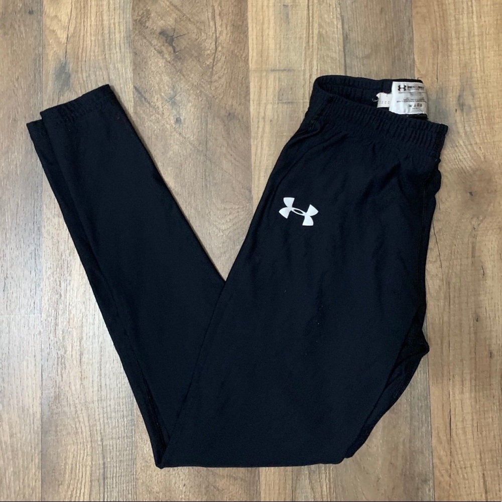 Boys Small Under Armour cold gear pants.